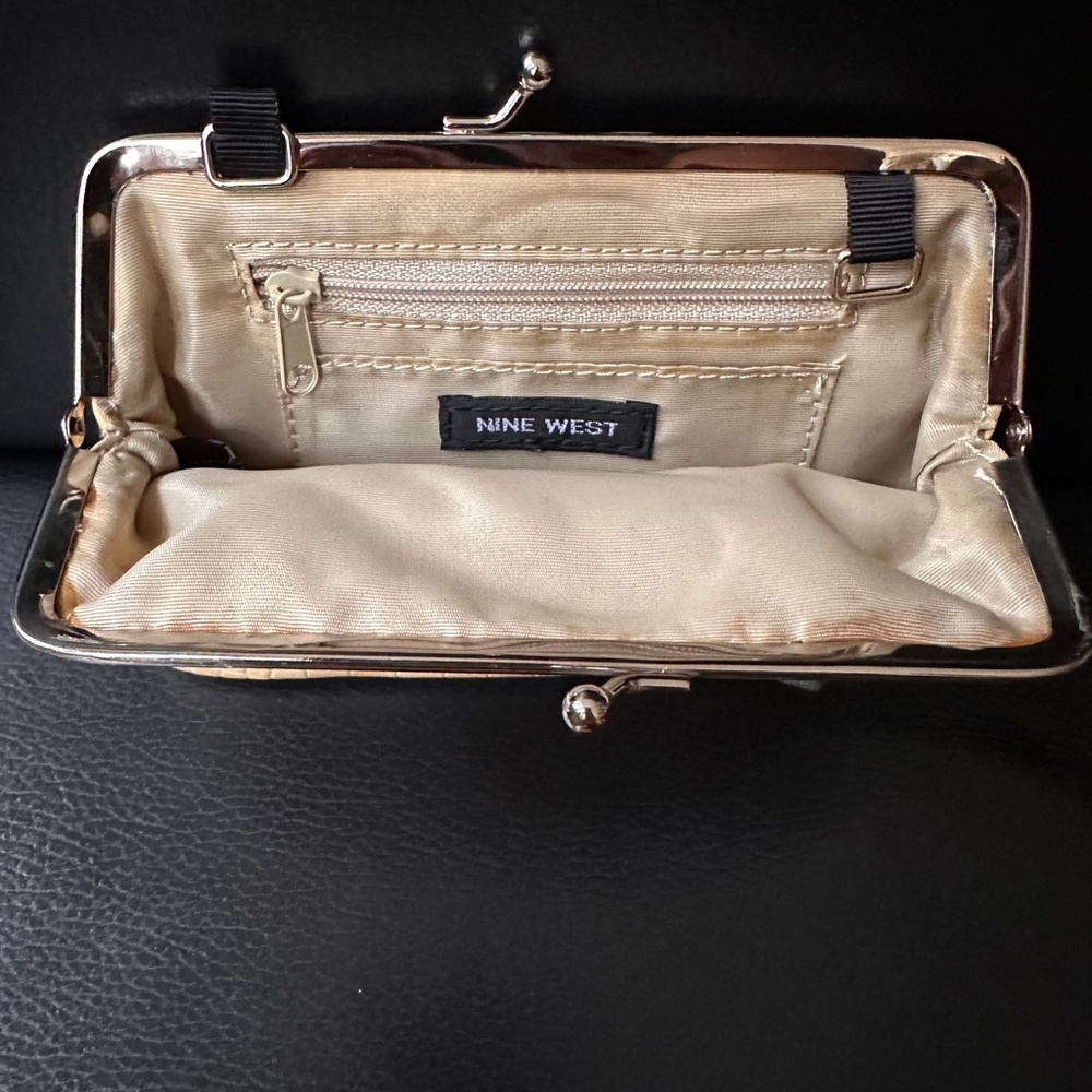 Nine west vegan croc clutch - Picture 4 of 4
